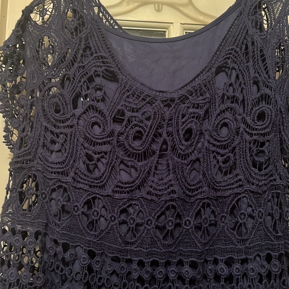 Ultra Pink Blue Crocheted Lined Top - Picture 3 of 6